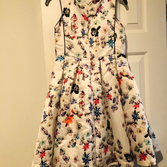 Pippa & Julie dress - Picture 3 of 4